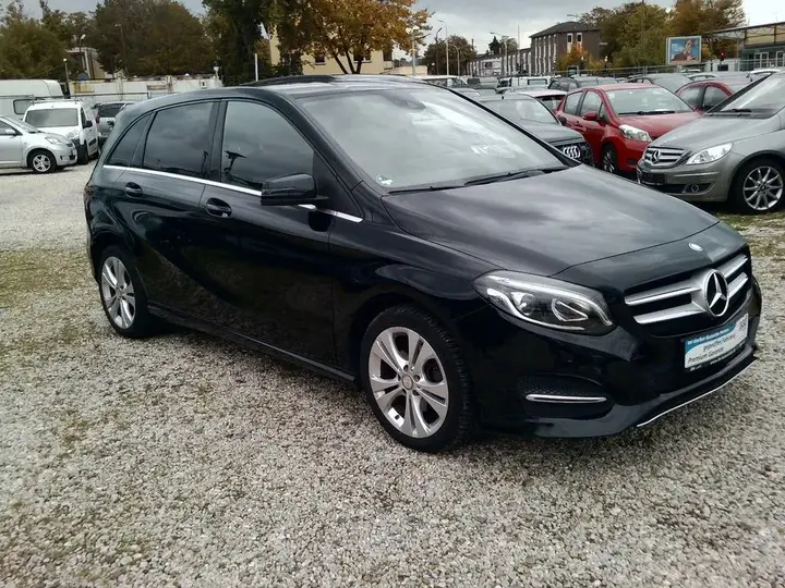 Mercedes-Benz B