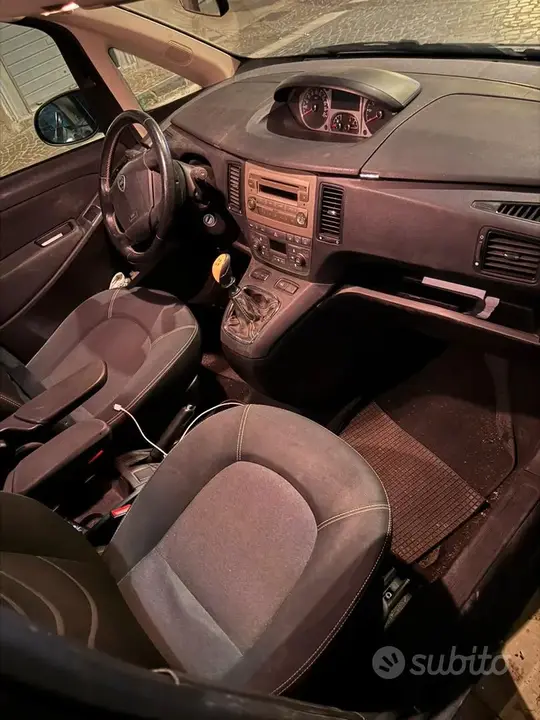 Lancia Musa 2012 photo 4
