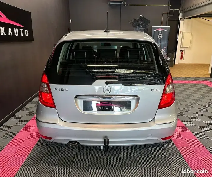 Mercedes-Benz A-Class 2010 photo 5
