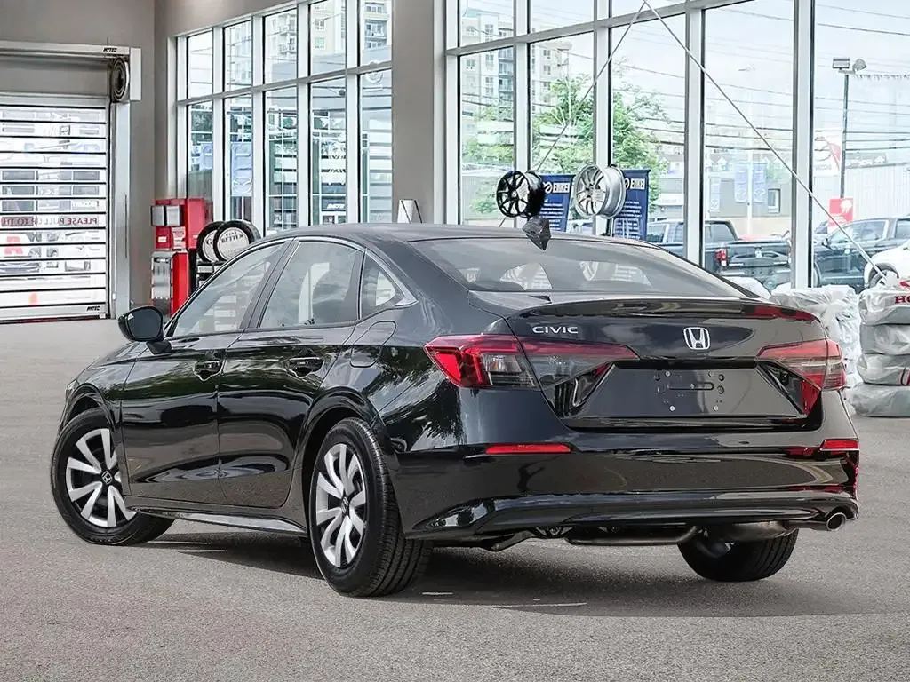 Honda Civic 2026 photo 4