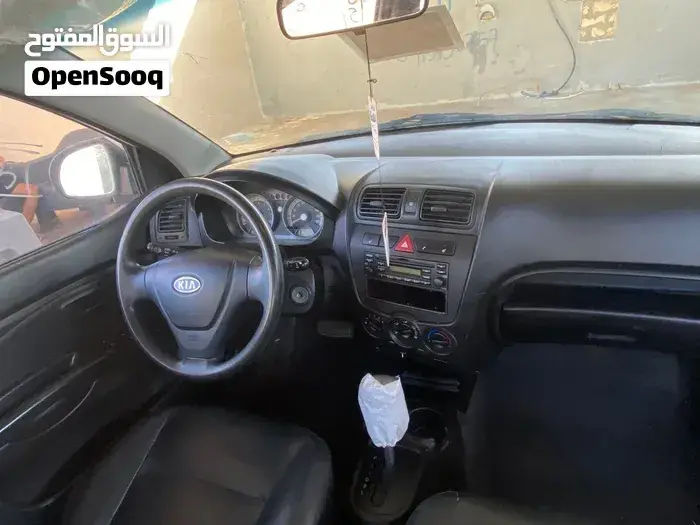 Kia Picanto 2011 photo 2
