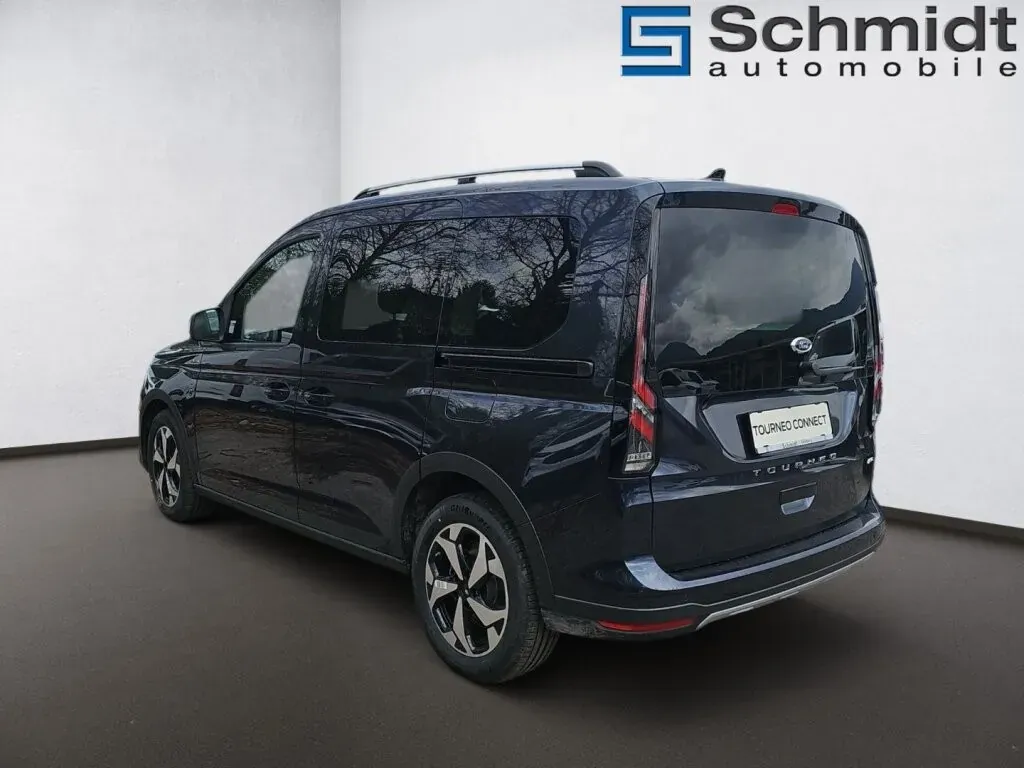 Ford Transit photo 3