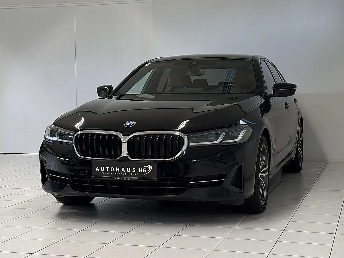 BMW 5 Series 2021 photo 3