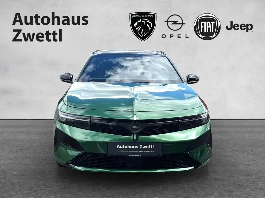 Opel Astra 2026 photo 2