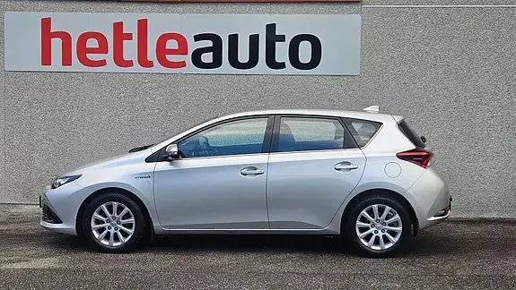 Toyota Auris 2016 photo 5