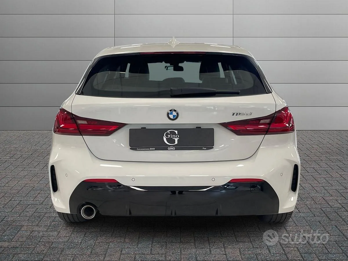 BMW 116D 2024 photo 5