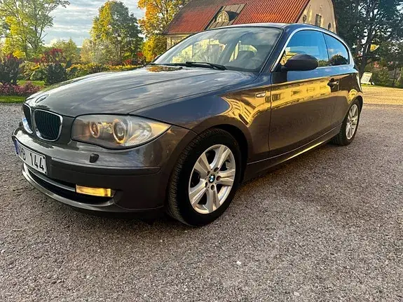 BMW 118D 2009 photo 2