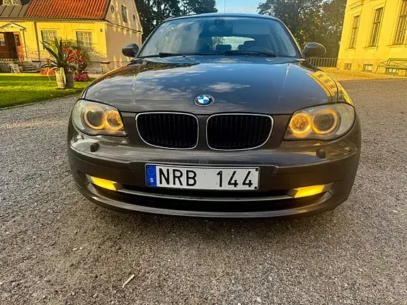 BMW 118D 2009 photo 4