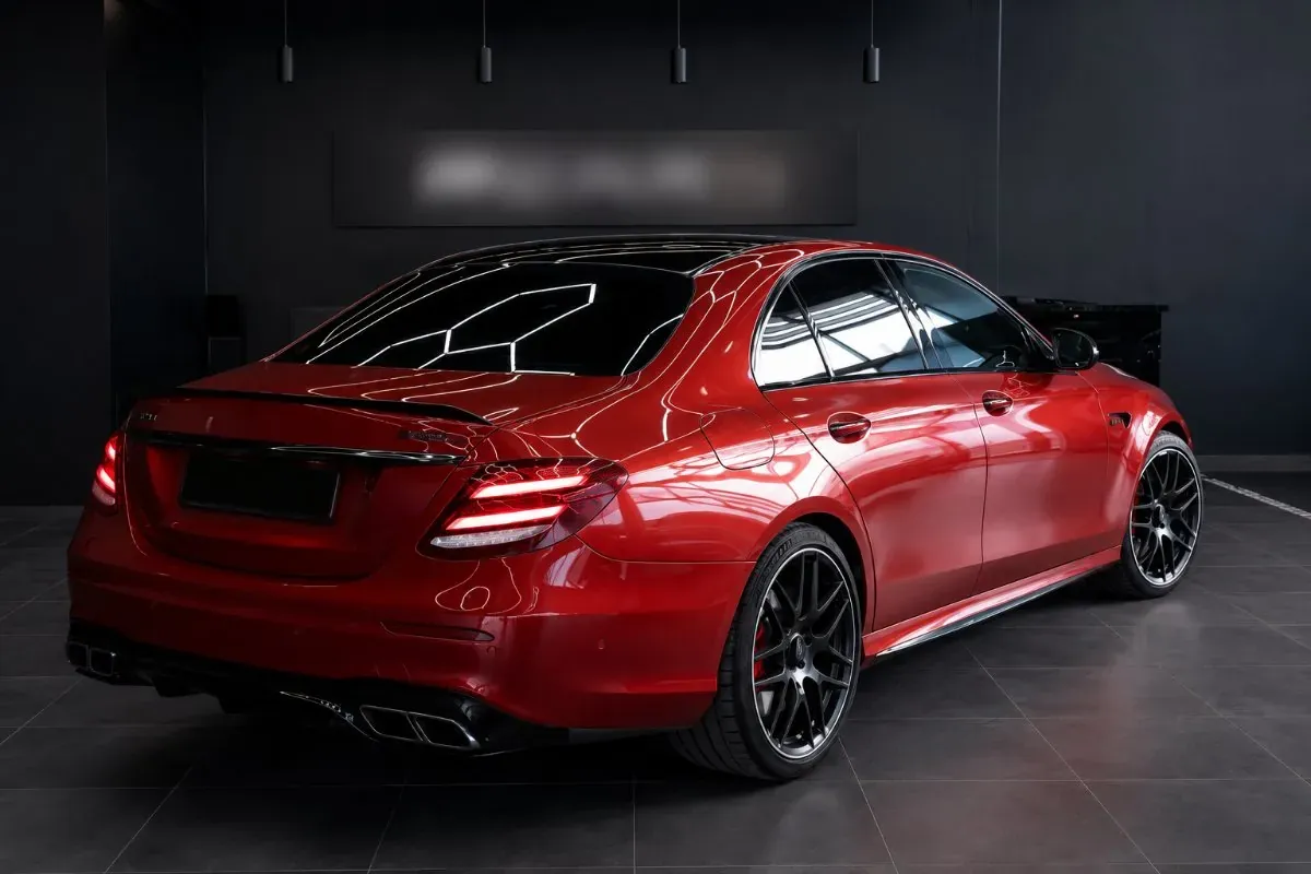 Mercedes-Benz E-Class 2017 photo 2