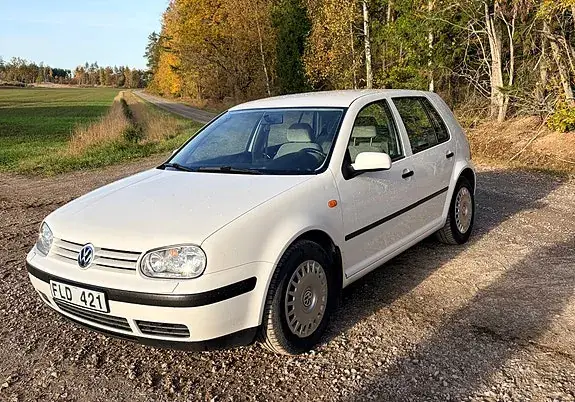 Volkswagen Golf 4 1999 photo 2