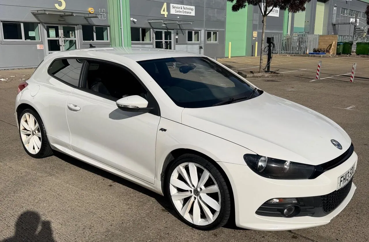 Volkswagen Scirocco 2013 photo 2
