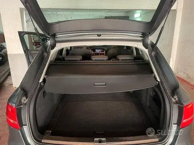 Audi A4 Avant 2012 photo 5