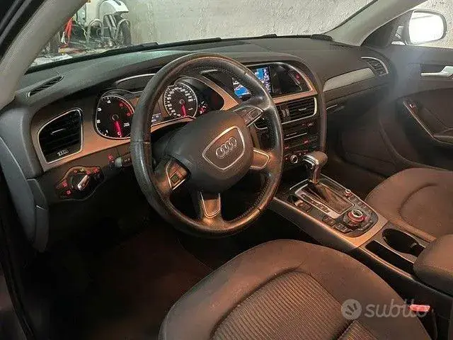 Audi A4 Avant 2012 photo 4