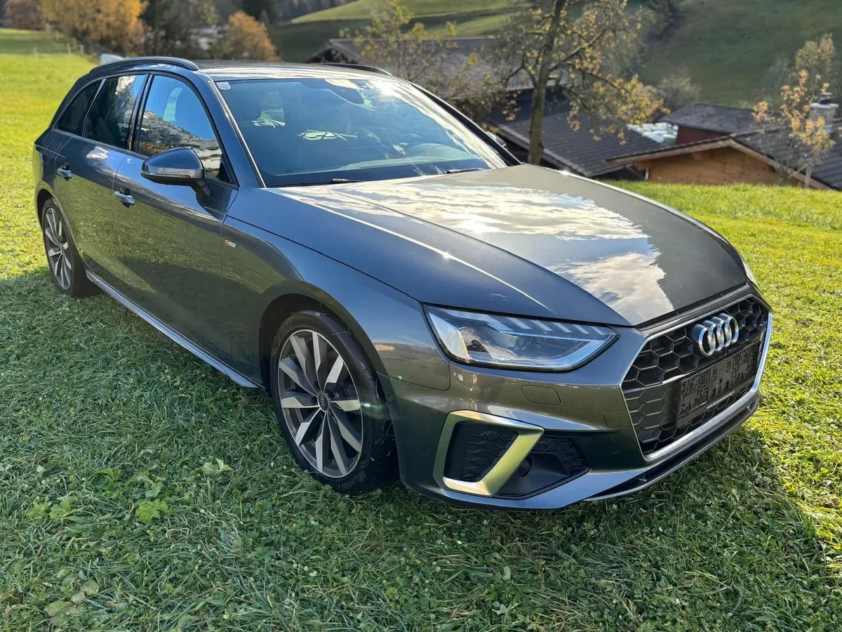Audi A4 Avant 2021 photo 3