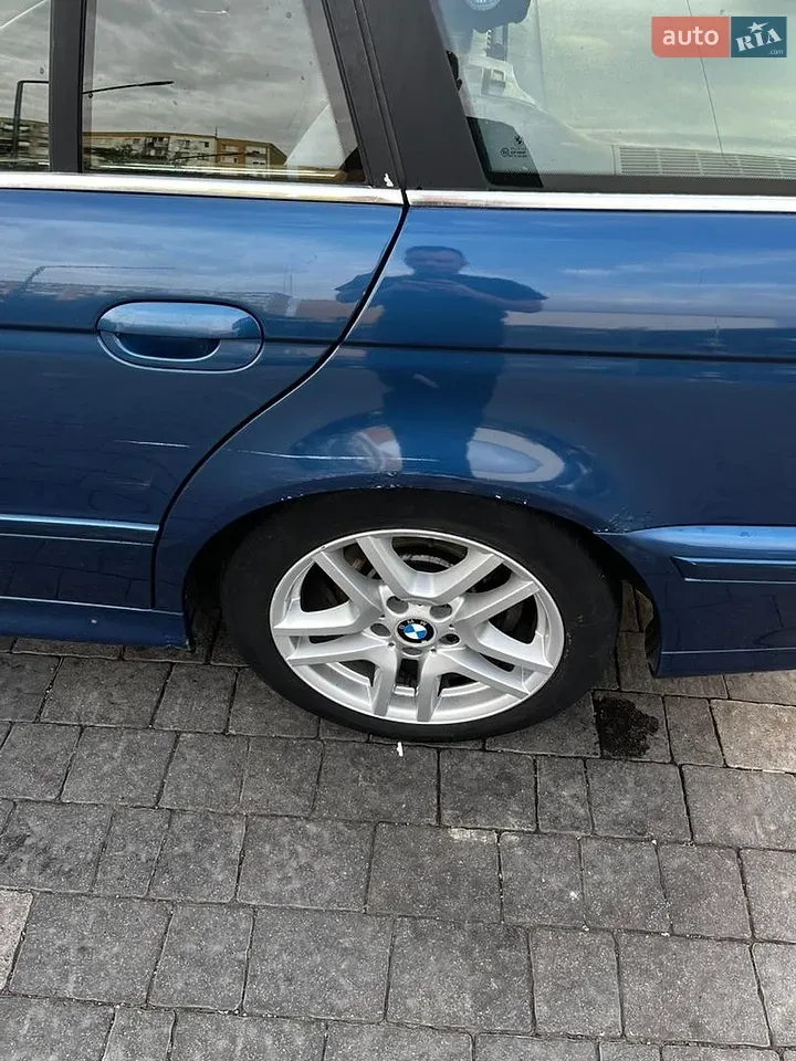 BMW 5 Series 2002 photo 3