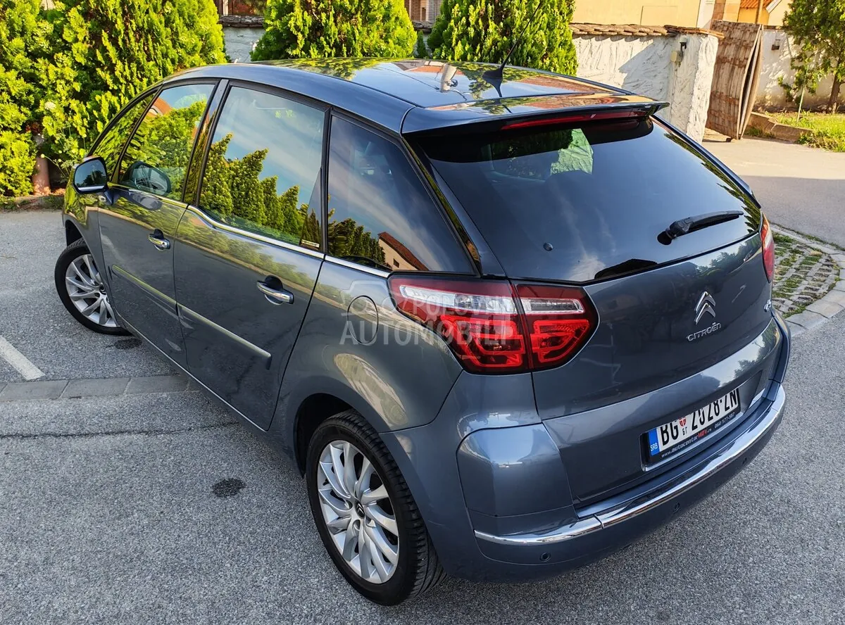 Citroen C4 Picasso 2011 photo 3