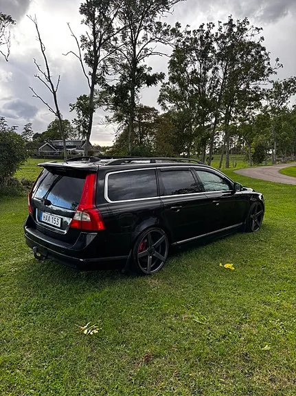 Volvo V70 2013 photo 2