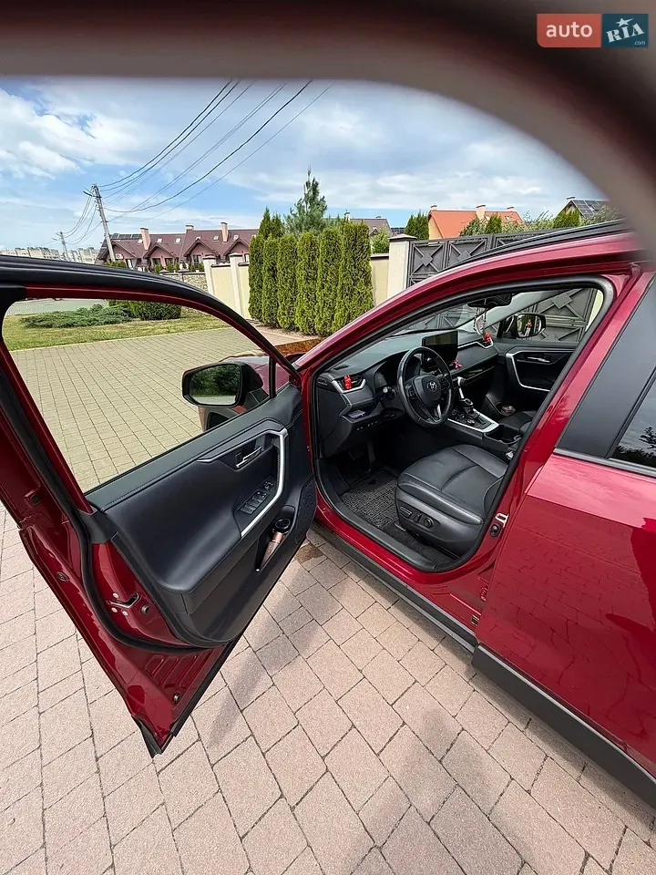 Toyota Rav4 2023 photo 2