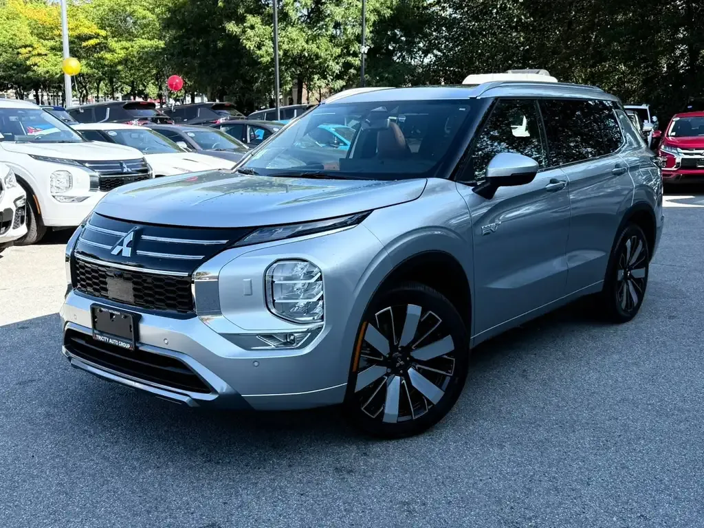 Mitsubishi Outlander 2026 photo 2