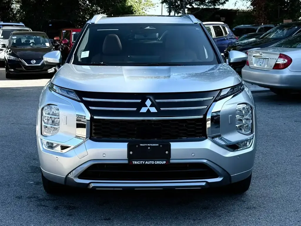 Mitsubishi Outlander 2026 photo 3