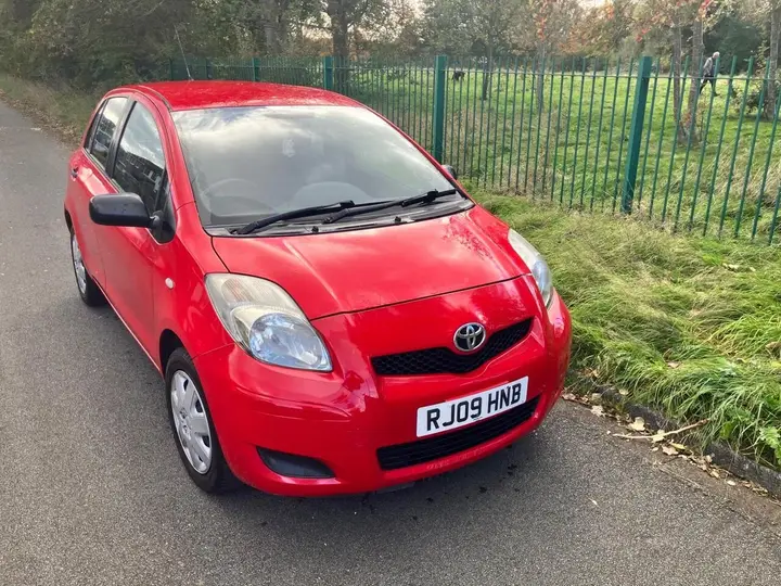 Toyota Yaris 2009 photo 3