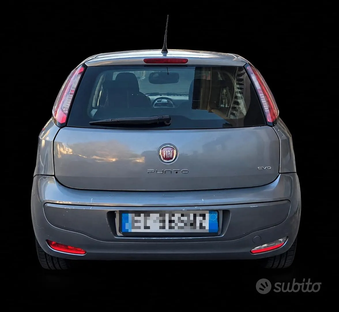 Fiat Grande Punto Evo 2011 photo 4