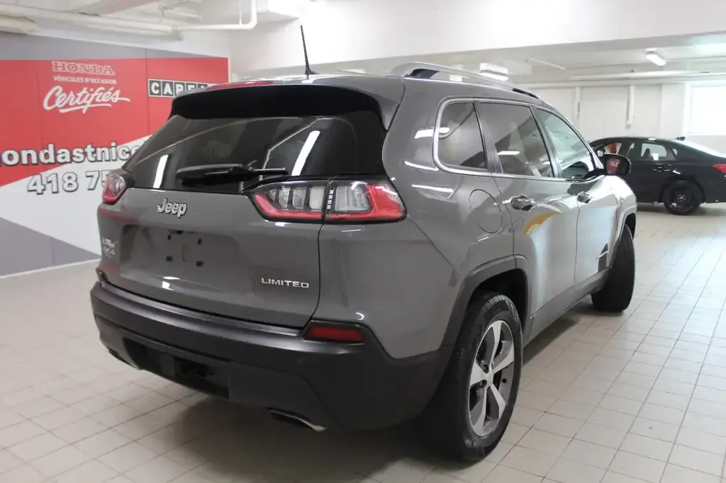 Jeep Cherokee 2021 photo 3