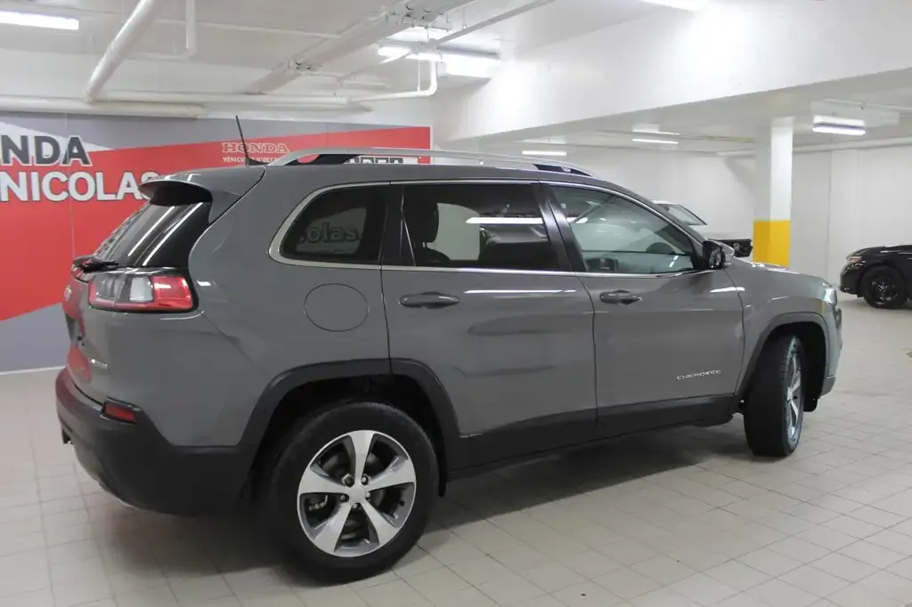 Jeep Cherokee 2021 photo 2