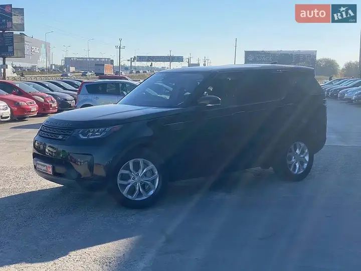 Land Rover Discovery 2019 photo 2