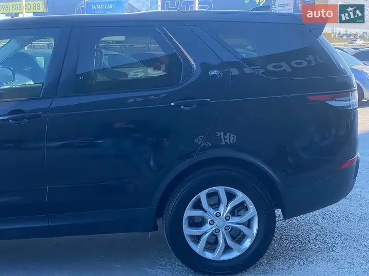 Land Rover Discovery 2019 photo 5