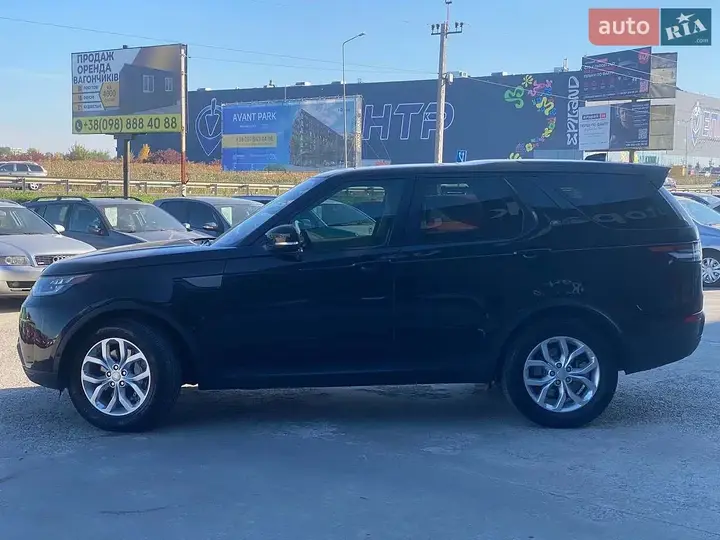 Land Rover Discovery 2019 photo 3