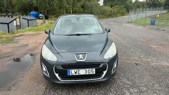 Peugeot 308 2011 photo 2