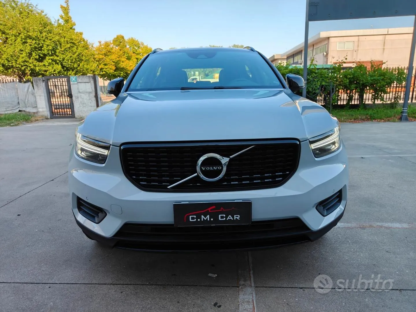 Volvo Xc40 2022 photo 2