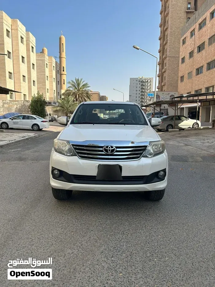 Toyota Fortuner 2015 photo 4