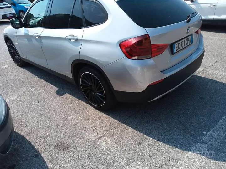BMW X1 2010 photo 2