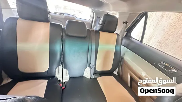 Ford Explorer 2015 photo 2