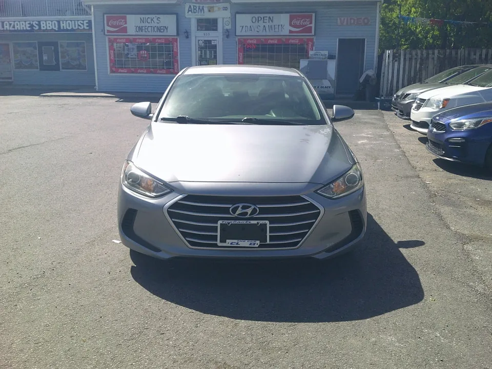 Hyundai Elantra 2017 photo 2