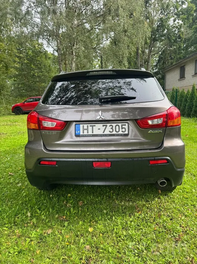 Mitsubishi Asx 2011 photo 2