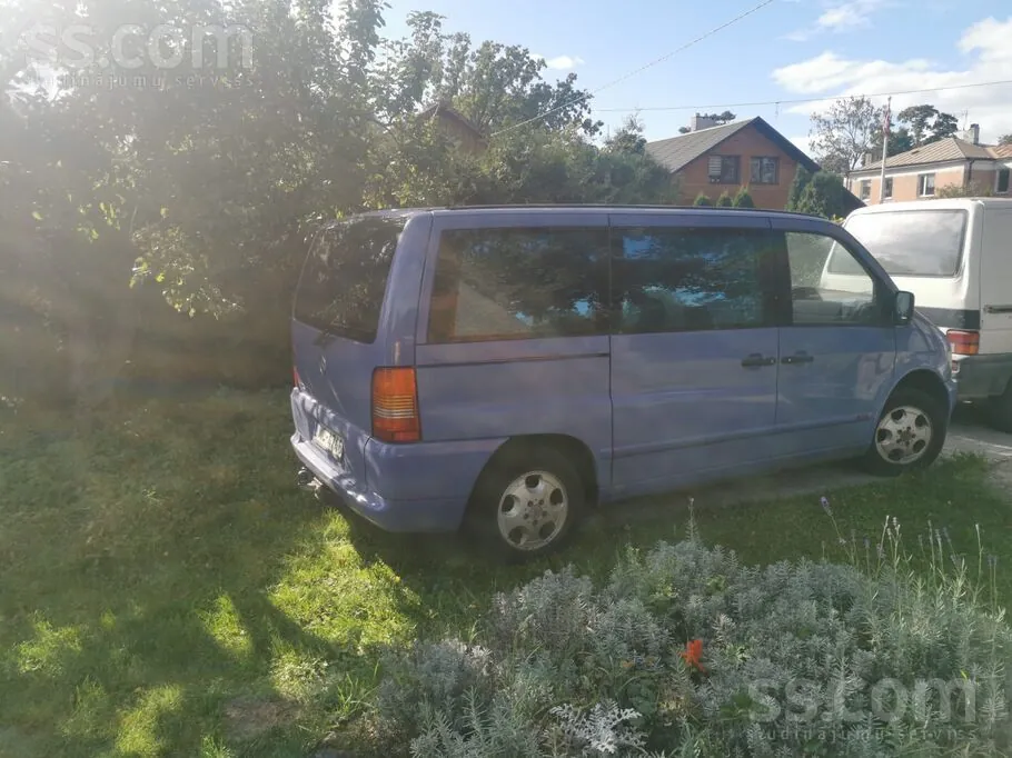 Mercedes-Benz V230 1998 photo 2