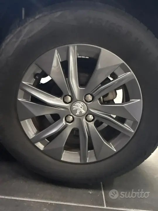 Peugeot 2008 2021 photo 5