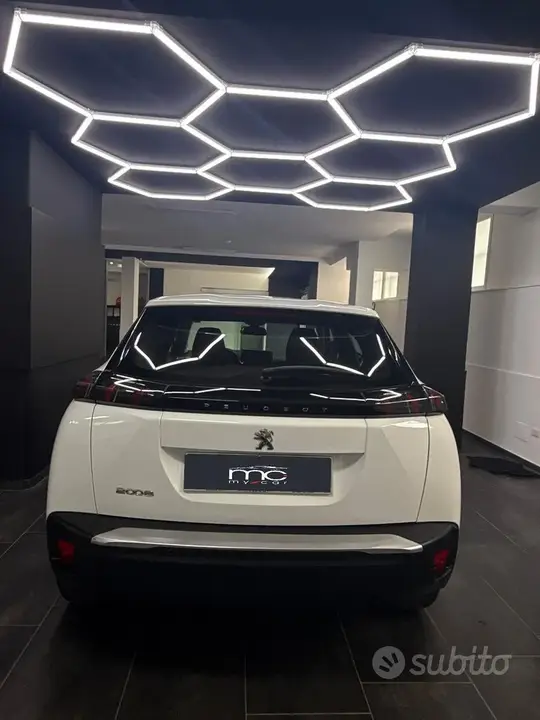Peugeot 2008 2021 photo 4