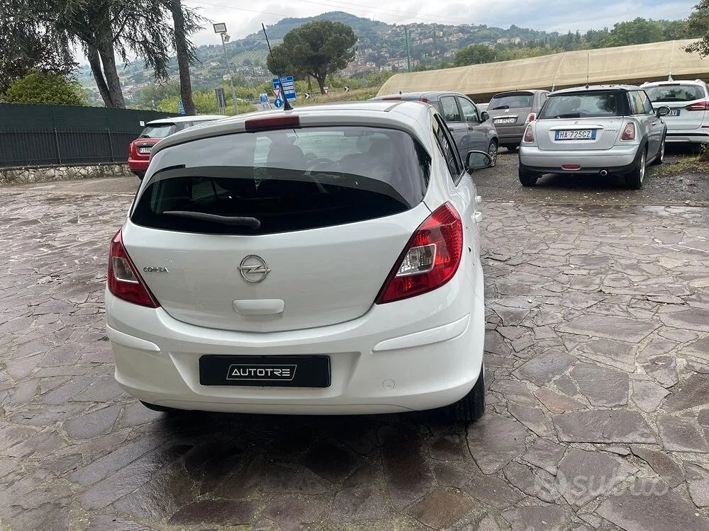 Opel Corsa 2014 photo 4