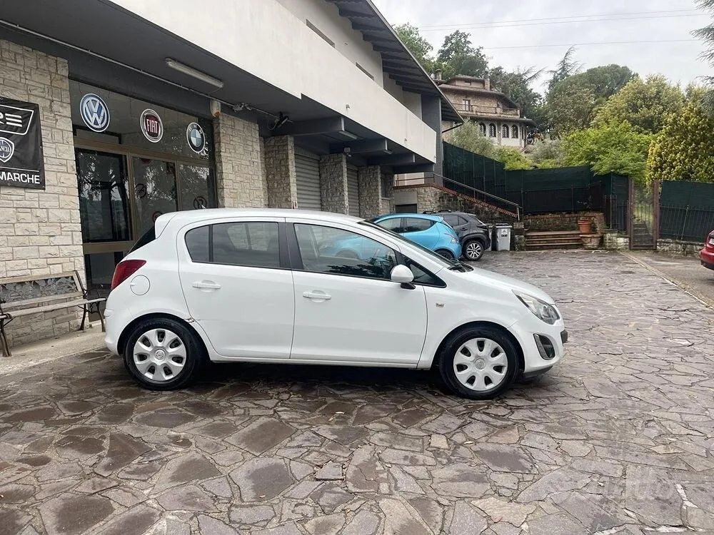 Opel Corsa 2014 photo 3