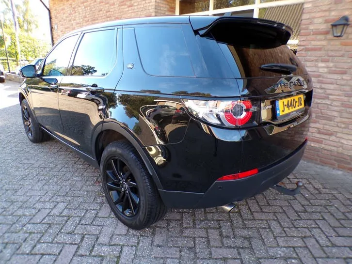 Land Rover Discovery Sport 2016 photo 3