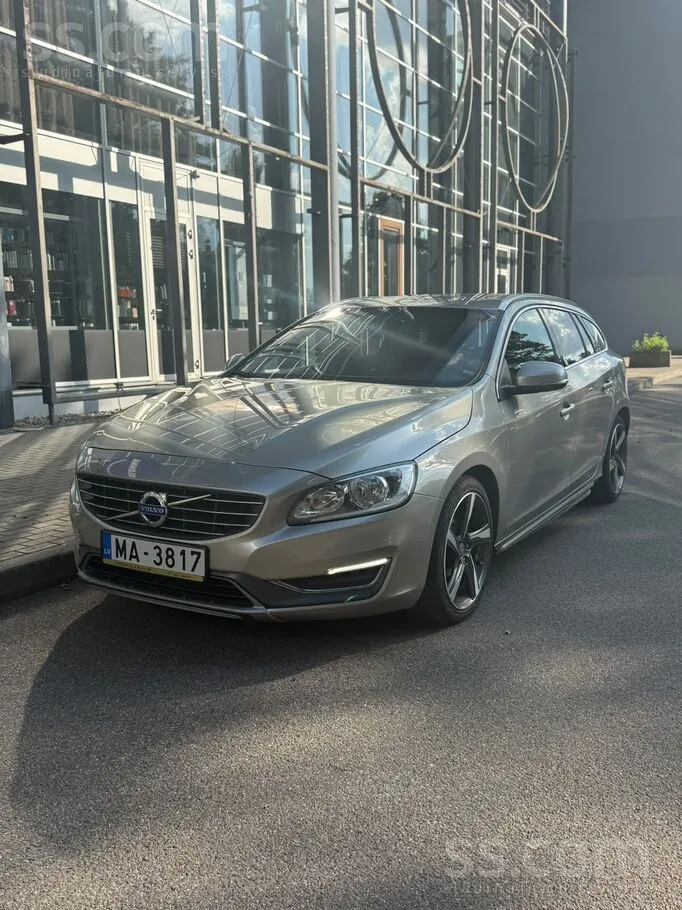 Volvo V60 2014 photo 4