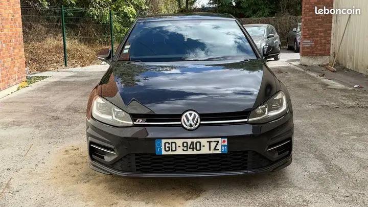 Volkswagen Golf 2018 photo 2