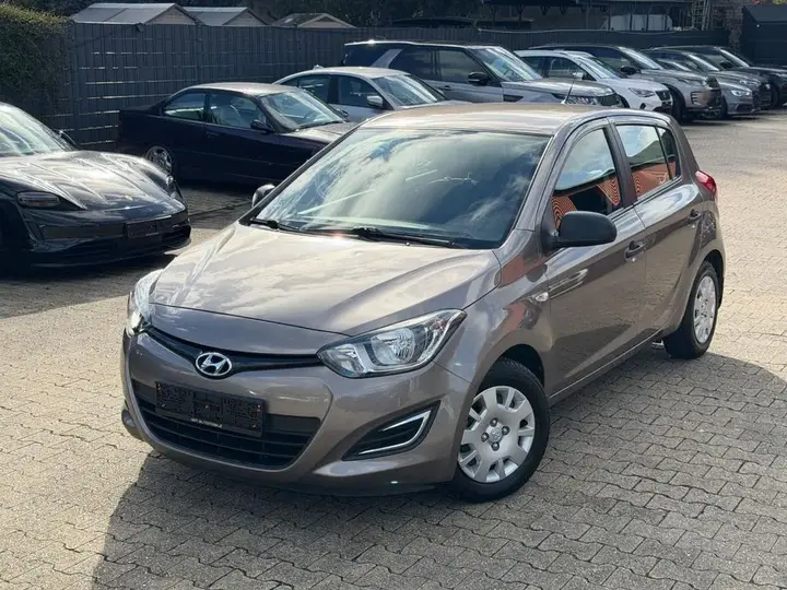 Hyundai I20