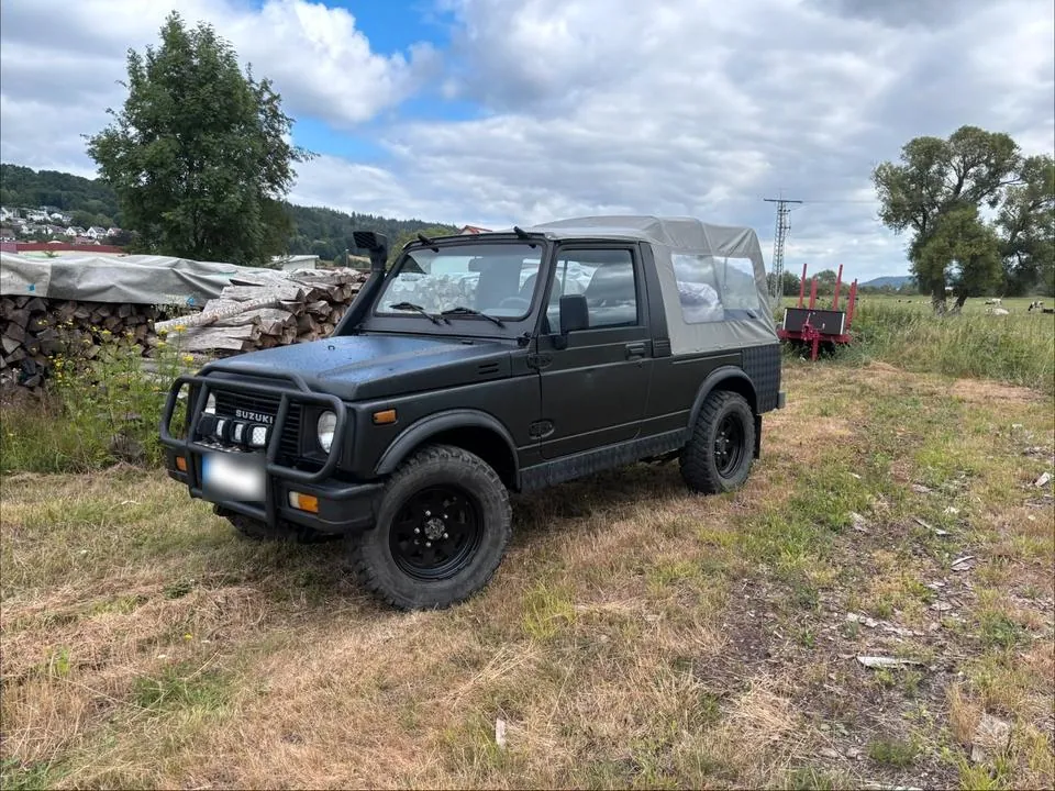 Suzuki Sj413