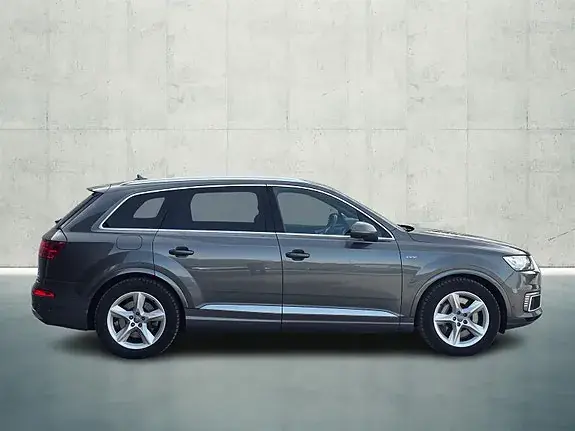 Audi Q7 2018 photo 4