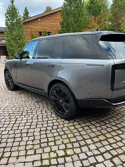 Land Rover Range Rover 2023 photo 2